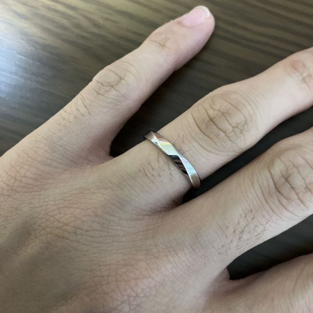 【アイプリモ(I-PRIMO)の口コミ】 1点目としては他の指輪とつけ比べしてみて、着け心地が1番しっくりきたこ…