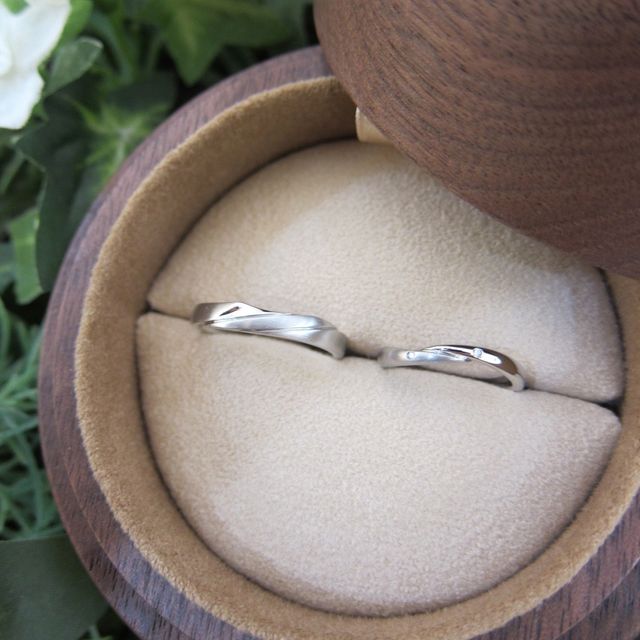 【COLANY(コラニー)の口コミ】 セミオーダーで自分たちらしさを入れたいと思っていた時に見つけたのが、…