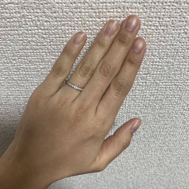 【4℃ BRIDAL(ヨンドシーブライダル)の口コミ】 指輪のデザインがとても可愛くて、一目惚れしました！キラキラ輝きのある…