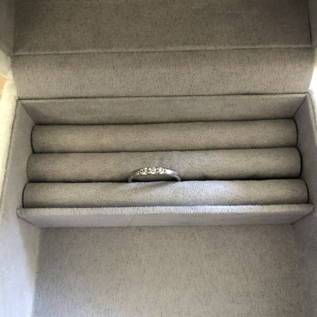 【STAR JEWELRY(スタージュエリー)の口コミ】 仕事中にもつけるので派手過ぎるものはアウト。家事の邪魔になったり、引…