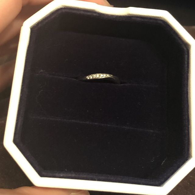 【4℃ BRIDAL(ヨンドシーブライダル)の口コミ】 リーズナブルでどんなシーンにも合うシンプルなデザインの指輪を探してい…