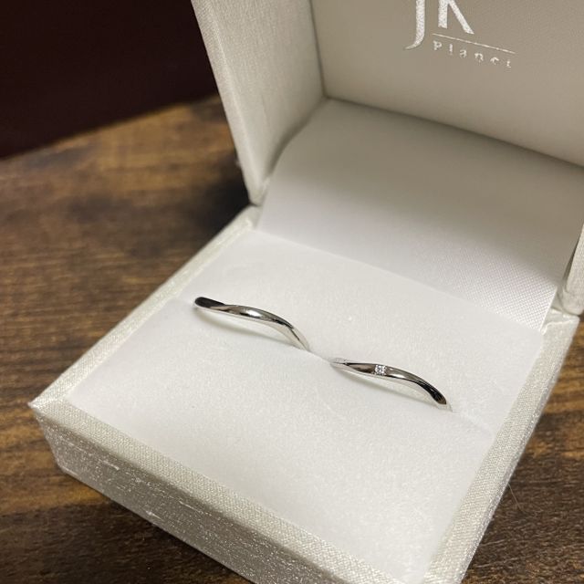 【1122 iifuufu bridal(いい夫婦ブライダル)の口コミ】 一番は価格の安さでした。とても理想的な価格、見た目もシンプルで、すぐ…