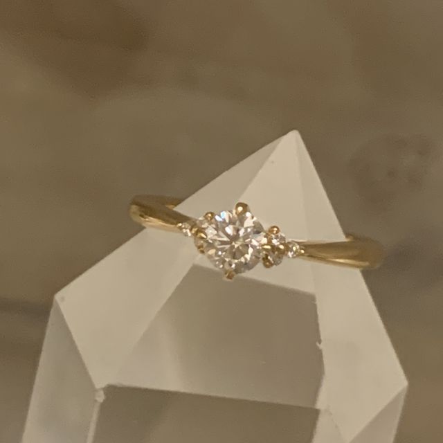 【4℃ BRIDAL(ヨンドシーブライダル)の口コミ】 担当者様からお手紙を頂き、H.Oさんから購入したいと思いました。ダイアモ…