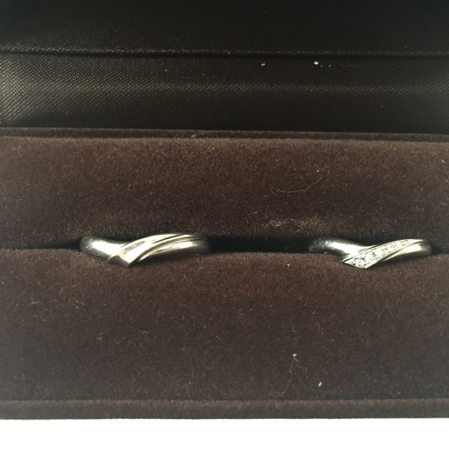 【アイプリモ(I-PRIMO)の口コミ】 プラチナで探してました。
シンプルだけど、シンプルすぎないデザインを探…