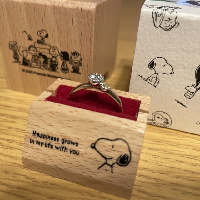 【with Happiness..の口コミ】 まず、大好きなスヌーピーであることが決めてでした。また、指輪に込めら…