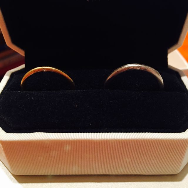 【AHKAH(アーカー)の口コミ】 予算があまり無く予算内で探していました。婚約指輪もコチラで購入したの…