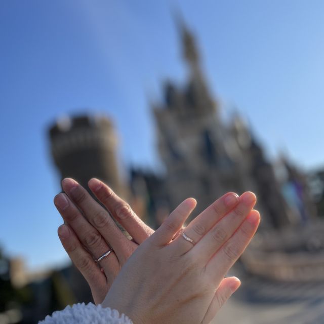 【ケイウノ ブライダル(K.UNO BRIDAL)の口コミ】 ディズニーが2人とも大好きでディズニーファンや有名人が最近つけているの…