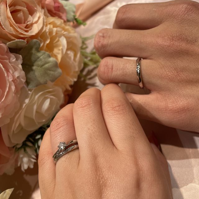 【アイプリモ(I-PRIMO)の口コミ】 まず第一に嫁の指に似合うデザインを選ばせてもらいました。何点か候補の…