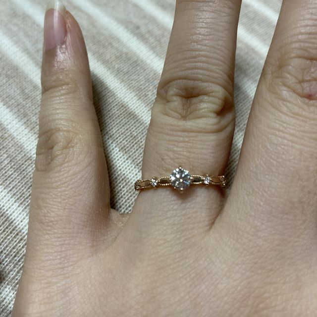 【LUCIE(ルシエ)の口コミ】 アンティークっぽい雰囲気の物が好きで、ネットを見ながら王道の立て爪の…