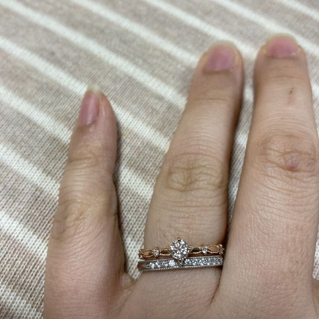 【LUCIE(ルシエ)の口コミ】 アンティークっぽい雰囲気の物が好きで、ネットを見ながら王道の立て爪の…