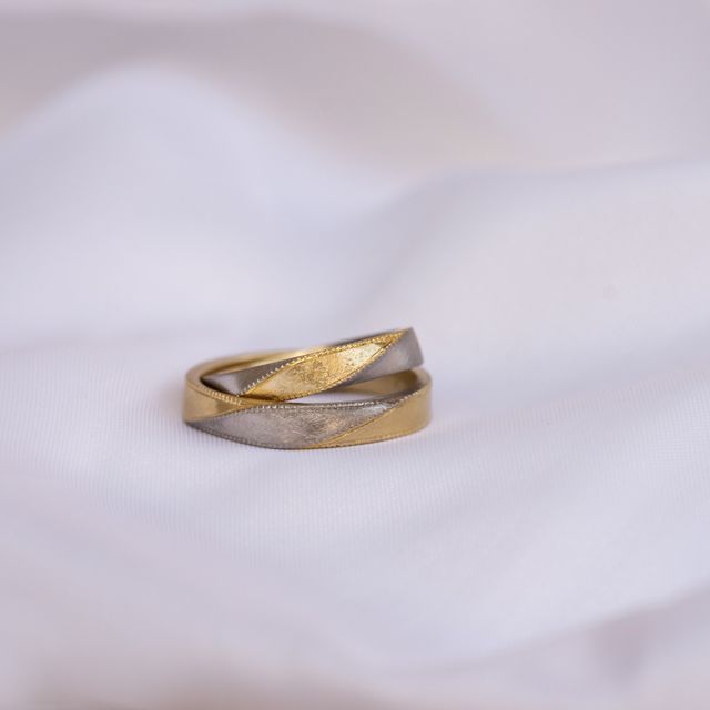 【Cayof(カヨフ)の口コミ】 ベースのデザインを沢山見せていただき、そこから自分の好きなようにアレ…