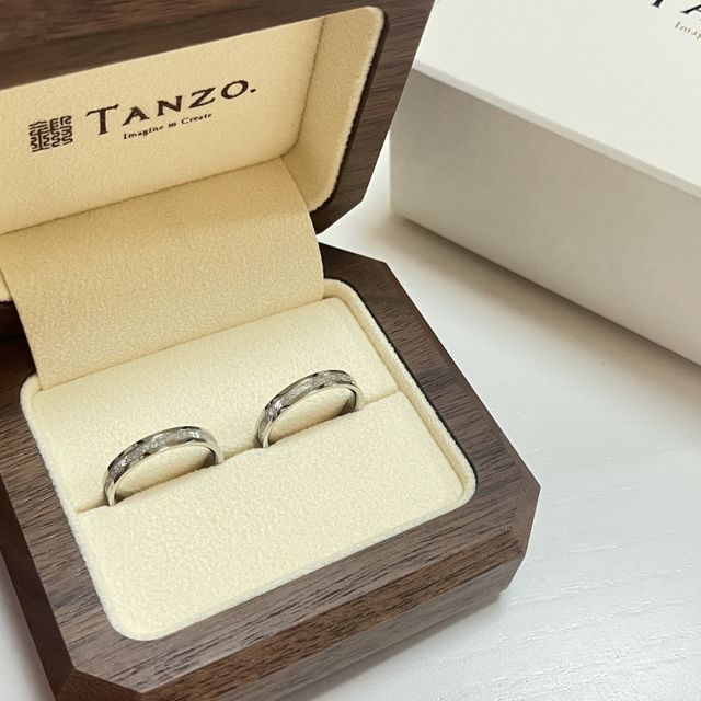 【TANZO.(鍛造指輪)の口コミ】 傷がつきにくいこと、
と世界で1つしかないオリジナルで自分達だけの指輪…