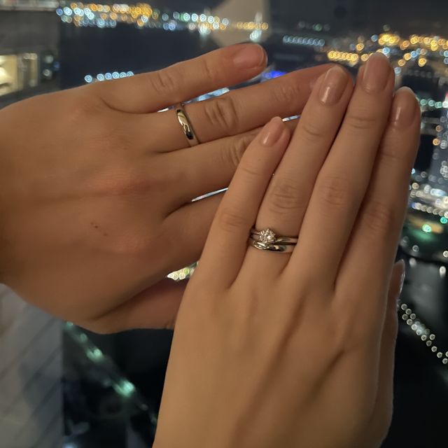【atelier CraM(アトリエ クラム)の口コミ】 形や太さ等、全部自分たちが好きに選べるので理想の指輪ができました。ま…