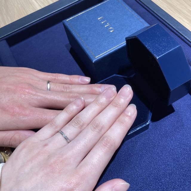 【EITO(エイト)の口コミ】 デザイン。雰囲気。指にはめた心地良さがすごくいい。
形が丸いだけでなく…