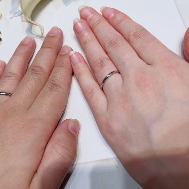 【アイプリモ(I-PRIMO)の口コミ】 シンプルだけど、安っぽく見えないデザインを探していました。男性は装飾…