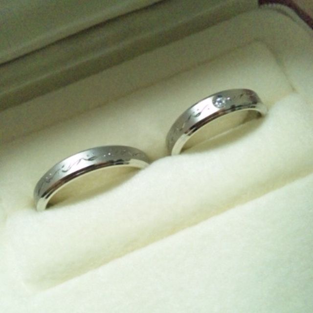 【A・D・A(エー・ディー・エー)の口コミ】 少し風変わりな彫刻入りの太めのリングを探していたので、ADAさんには太め…