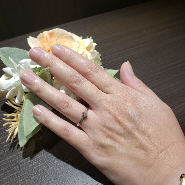 【ヴァンドーム青山(VENDOME AOYAMA)の口コミ】 婚約指輪は買うつもりがありませんでしたが、ネックレスを購入したことの…