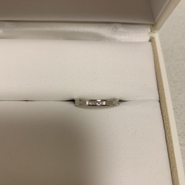 【PILOT BRIDAL(パイロットブライダル)の口コミ】 マット部分のかっこよさ、真ん中に控えめに輝くダイヤの可愛らしさ、他に…