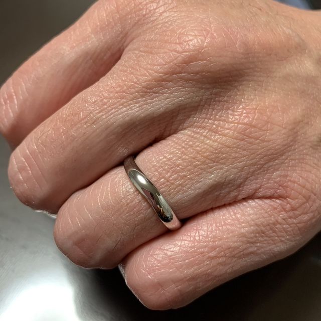 【俄(にわか)の口コミ】 色々見せて頂き、最も彼女が気に入ったデザインを選ぶことにさせて頂きま…