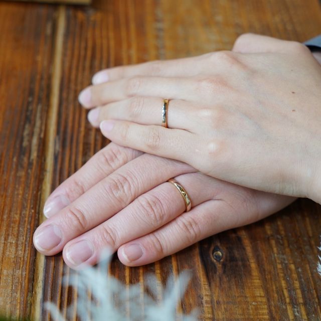 【THREE TREES(スリーツリーズ)の口コミ】 2人とも既製品よりも世界に一つだけの指輪にしたいということで、お店の雰…