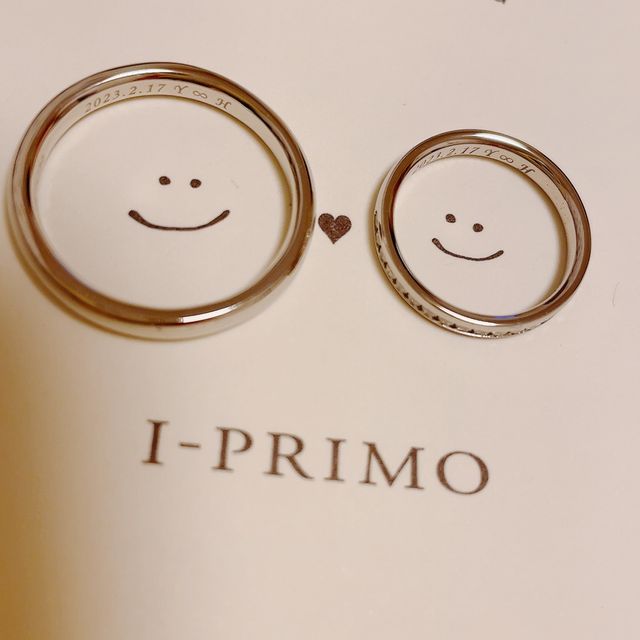 【アイプリモ(I-PRIMO)の口コミ】 ハーフエタニティリングを探していました。
ダイヤを挟むプラチナ部分がち…