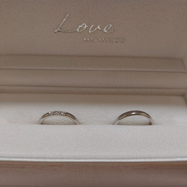 【MIKIMOTO(ミキモト)の口コミ】 ・職場にも付けていけるシンプルさ
・ダイヤの引っ掛かりがないこと
・出…