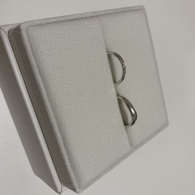 【AFFLUX(アフラックス)の口コミ】 正直結婚するまでは知らなかったブランドですが、結婚指輪を探している時…