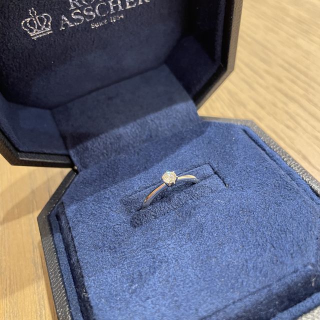 【ROYAL ASSCHER(ロイヤル・アッシャー)の口コミ】 まず、あまり有名どころではなく、人とあまり被らない点が気に入りました…