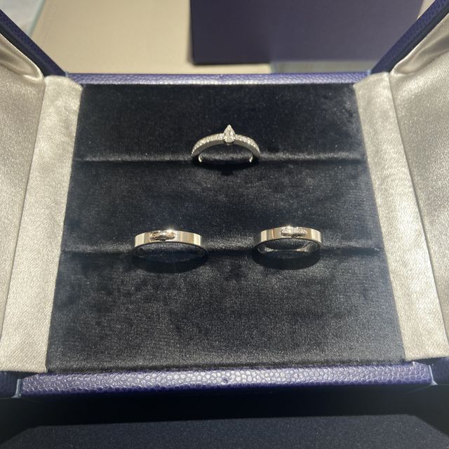 【ショーメ(CHAUMET)の口コミ】 なぜか婚約指輪は絶対にショーメ！と決めていました。
あまり派手なものは…