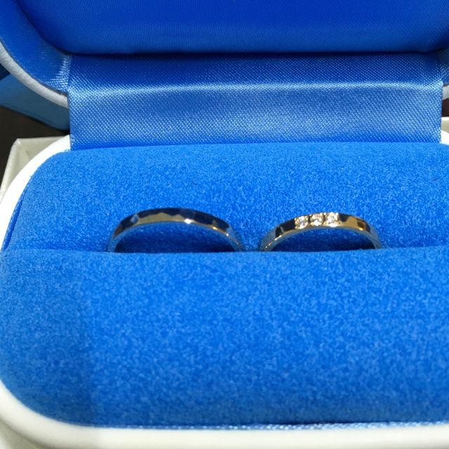 【銀座ダイヤモンドシライシの口コミ】 セミオーダーできたので、自分たちの気にいるようにデザインできたところ…