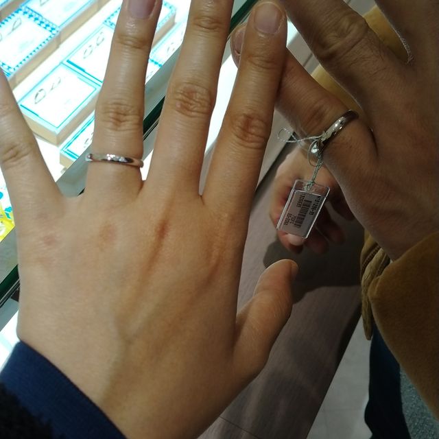 【BIJOUPIKO(ビジュピコ)の口コミ】 ホームページで気になるデザインを見つけたため実物を見ようと思い来店し…