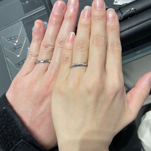 【エクセルコダイヤモンド(EXELCO DIAMOND)の口コミ】 シンプルなものや、ダイヤモンドでキラキラした派手なものなどいろいろ比…