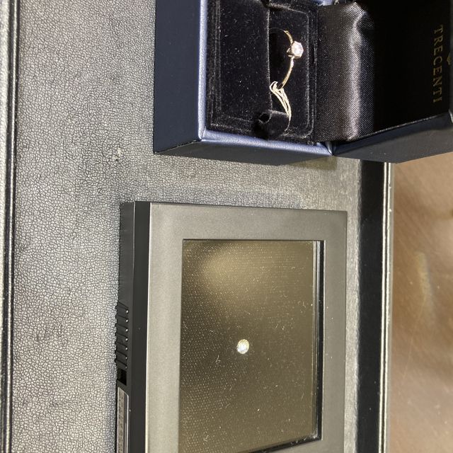 【TRECENTI(トレセンテ)の口コミ】 婚約指輪購入のため、来店しました。事前情報なし、初めての来店で不安で…