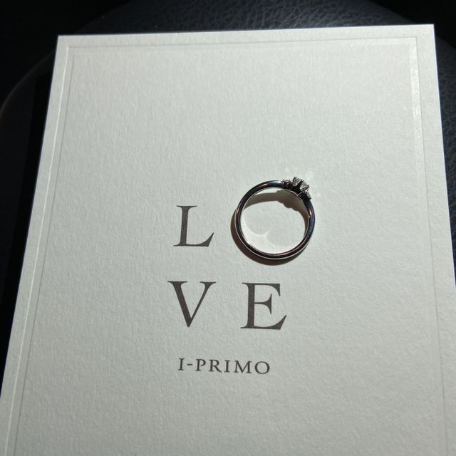 【アイプリモ(I-PRIMO)の口コミ】 デザインが洗練されていて、綺麗だけど派手すぎず、お相手のイメージとピ…