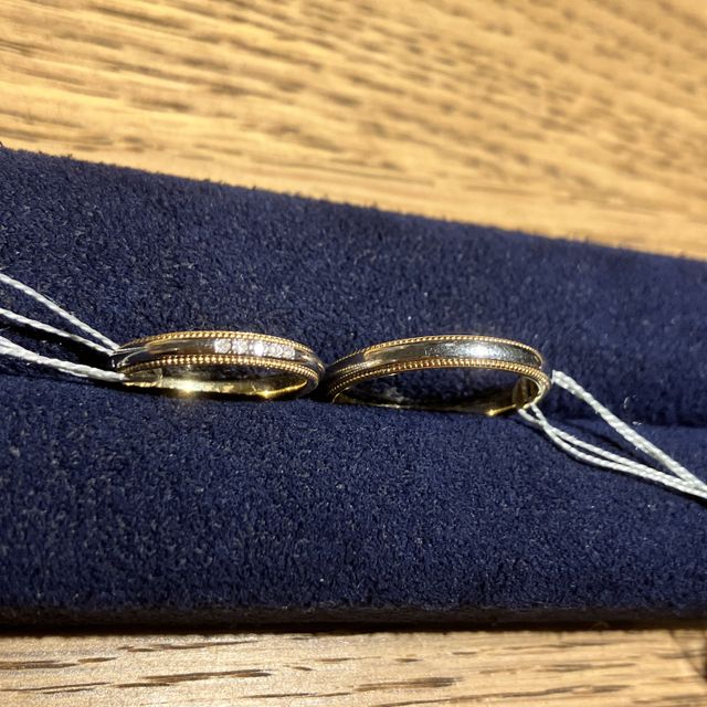 【BIJOUPIKO(ビジュピコ)の口コミ】 ミル打ち、ゴールド、お揃いのデザインで探していました。
デザインはとて…