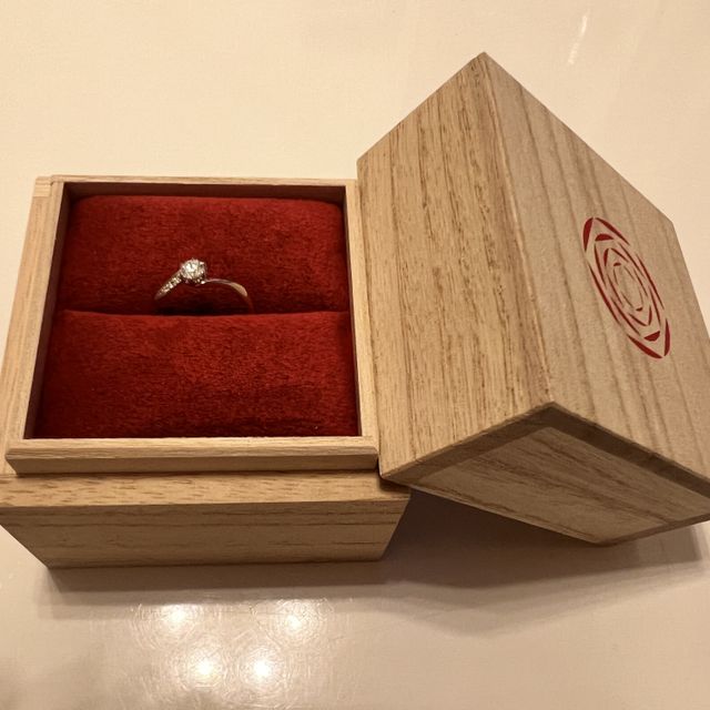 【出雲結(いずもゆい)の口コミ】 私がInstagramの広告をみて、デザインがとても素敵だったので、これが良い…