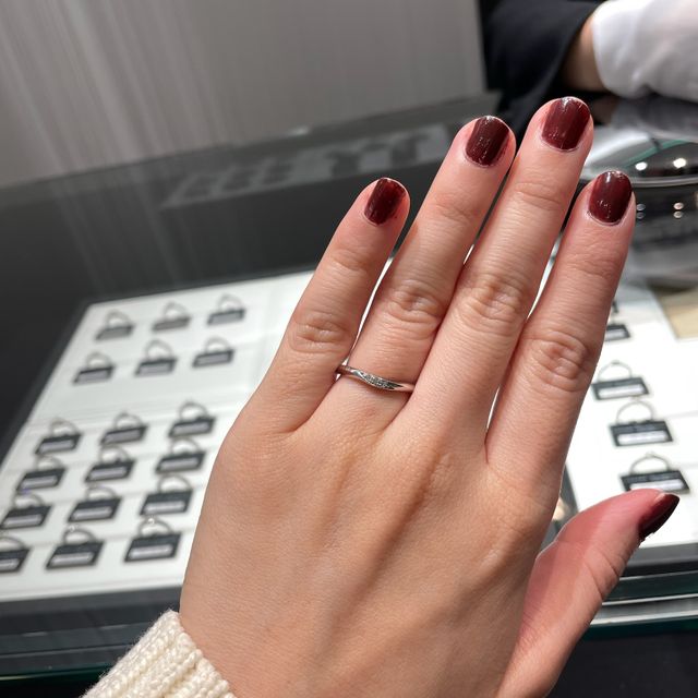 【ラザール ダイヤモンド(LAZARE DIAMOND)の口コミ】 全体的にデザインの選び幅が若干少なく、お店の中でピッタリ気にいる物が…