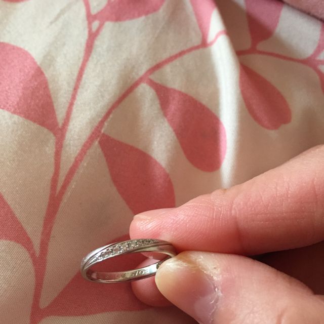 【L'or(ロル)の口コミ】 万年筆で有名なpilot社のブランドです。
最初はジュエリー専門じゃないし･…