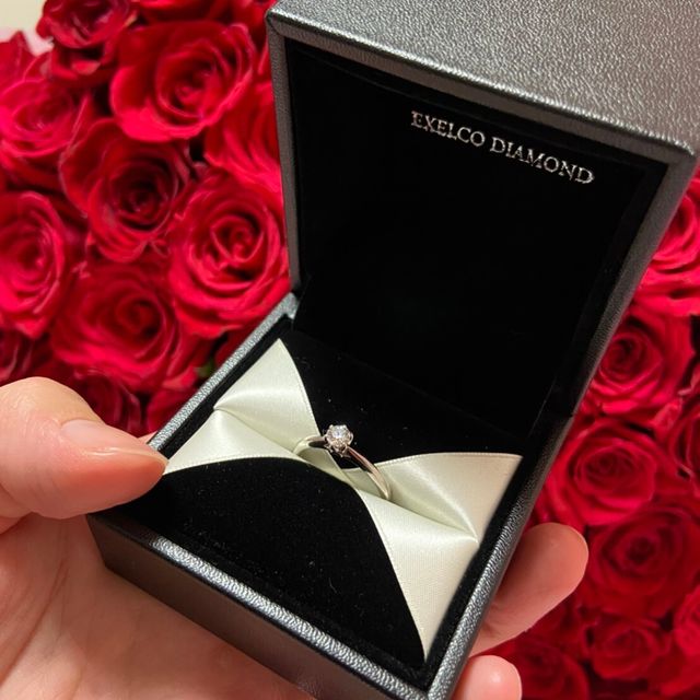 【エクセルコダイヤモンド(EXELCO DIAMOND)の口コミ】 指輪のデザインがとても自分の好みで気に入り、価格帯も考えていた予算内…