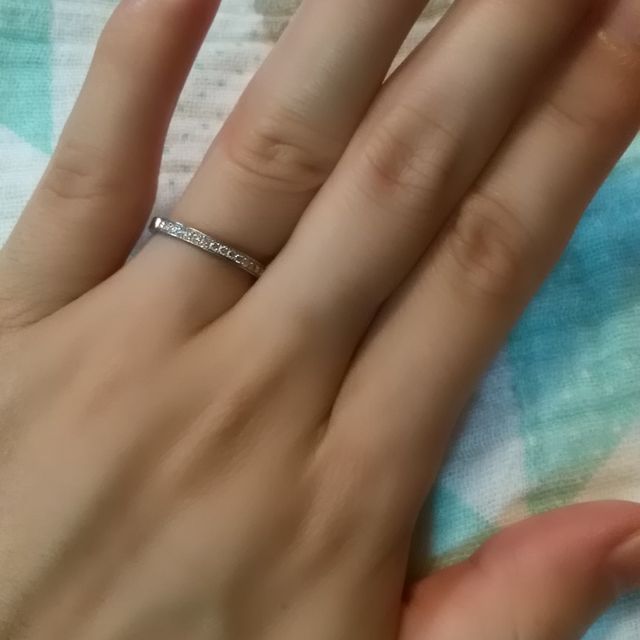 【アイプリモ(I-PRIMO)の口コミ】 女性用のデザインを主人が気に入りペアで購入しました。年齢の事もあり私…