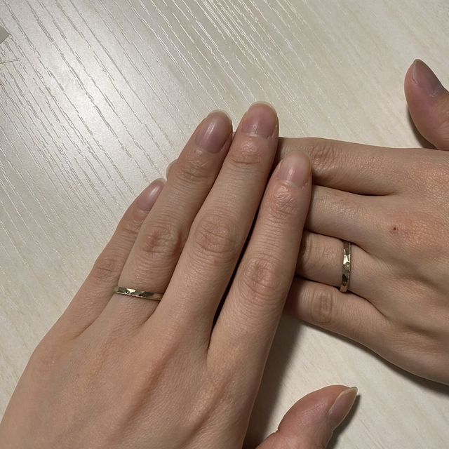 【mina.jewelry(ミナジュエリー)の口コミ】 指輪を自分たちで考えて作れるところです。彼女がおすすめしてくれて、選…