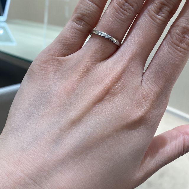 【アイプリモ(I-PRIMO)の口コミ】 女性も男性もぷっくりしたデザインで
しっかり指輪の存在感を感じたい方に…