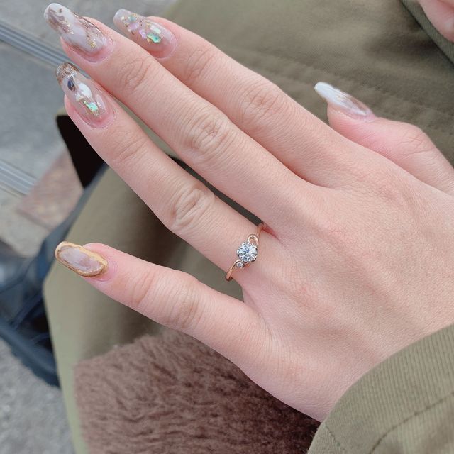 【LEGAN(レガン)の口コミ】 デザイン重視できめました。
シンプルだけどさり気なく可愛いデザインで、…