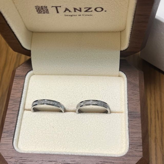 【TANZO.(鍛造指輪)の口コミ】 オーダーメイドでオリジナルの指輪が作って貰えること。

既製品の指輪の…