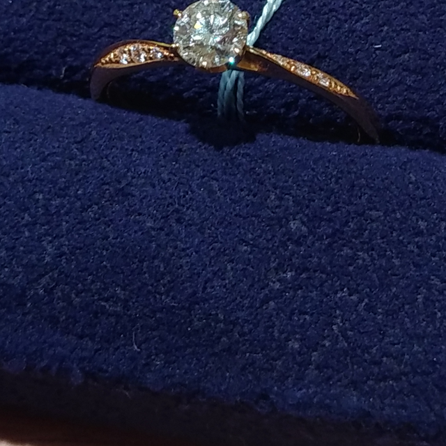 【BIJOUPIKO(ビジュピコ)の口コミ】 デザインが豊富で他人と被りづらいので、特別感があります。リングだけで…