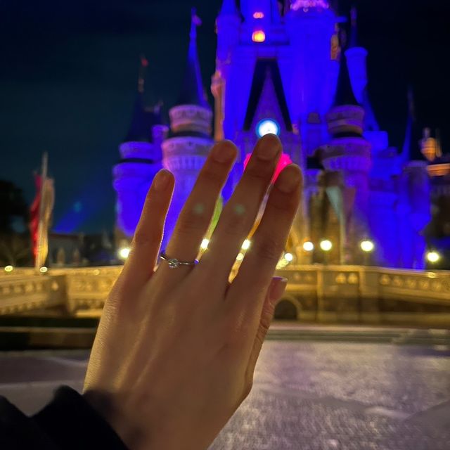 【アイプリモ(I-PRIMO)の口コミ】 デザインに一目惚れをしました。私は細いリングが絶対と思っていたので、…