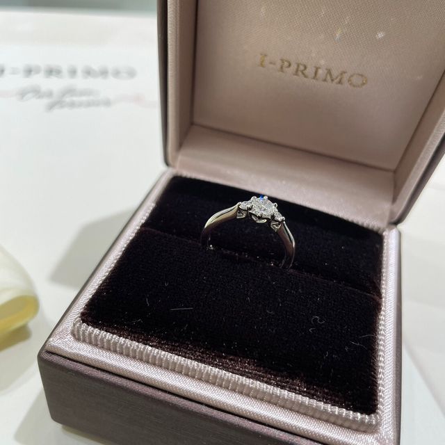 【アイプリモ(I-PRIMO)の口コミ】 王道でシンプルでありつつも、おぉ！と思えるデザインを探していました。…