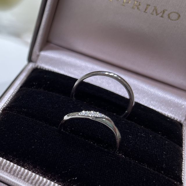【アイプリモ(I-PRIMO)の口コミ】 指輪の素材も大事ですが、自分達の理想のデザインがあった為、シンプルと…