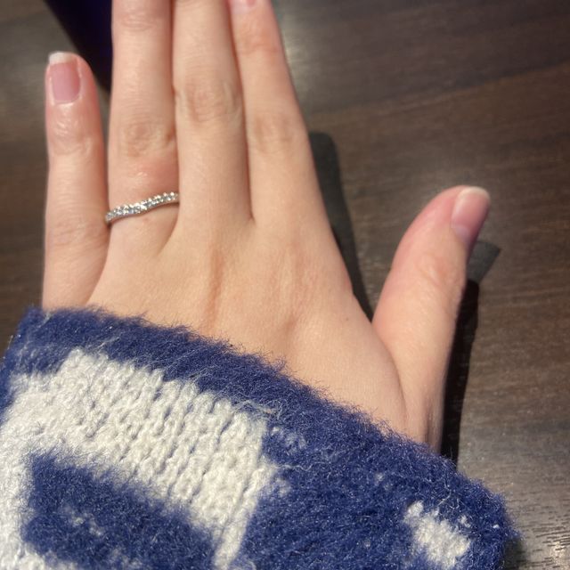 【銀座ダイヤモンドシライシの口コミ】 V字のハーフエタニティリングは、中々ないようなので、V字でお探しの方は…