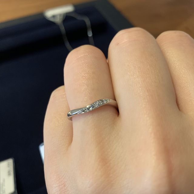 【Flowaves(フロウェーブス)の口コミ】 ウェーブがしっかりとしたものがいいと思って探していたところ1番最初にみ…